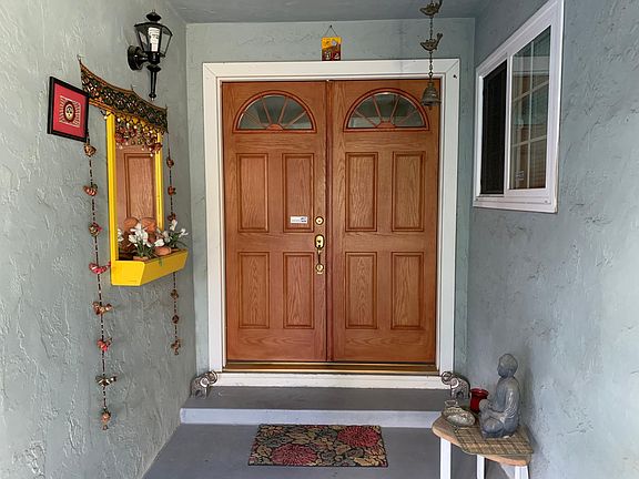 Front Entrance with formal entry