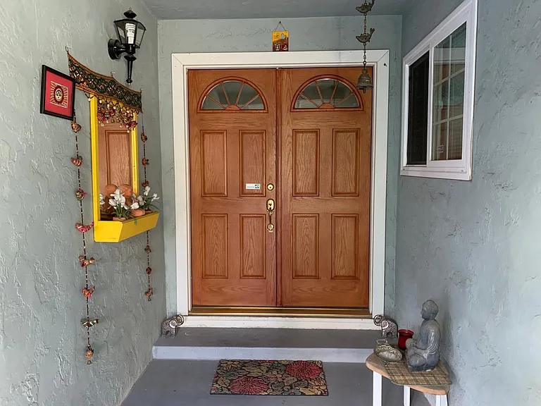 Front Entrance with formal entry