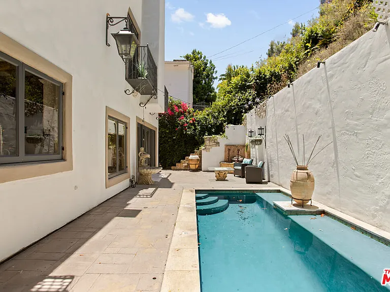 1407 N Beverly Dr — Photo 16