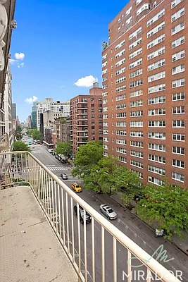 Rented by Mirador Real Estate | media 41