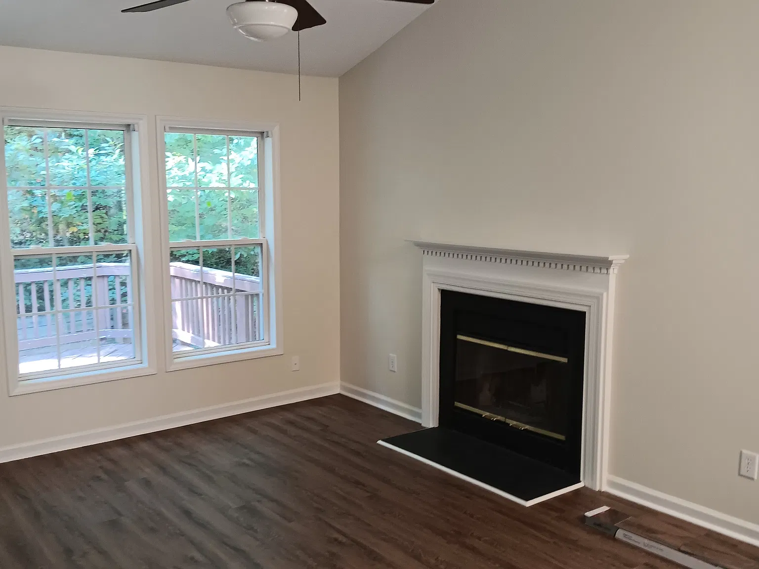 504 Town Crier Ct — Photo 3