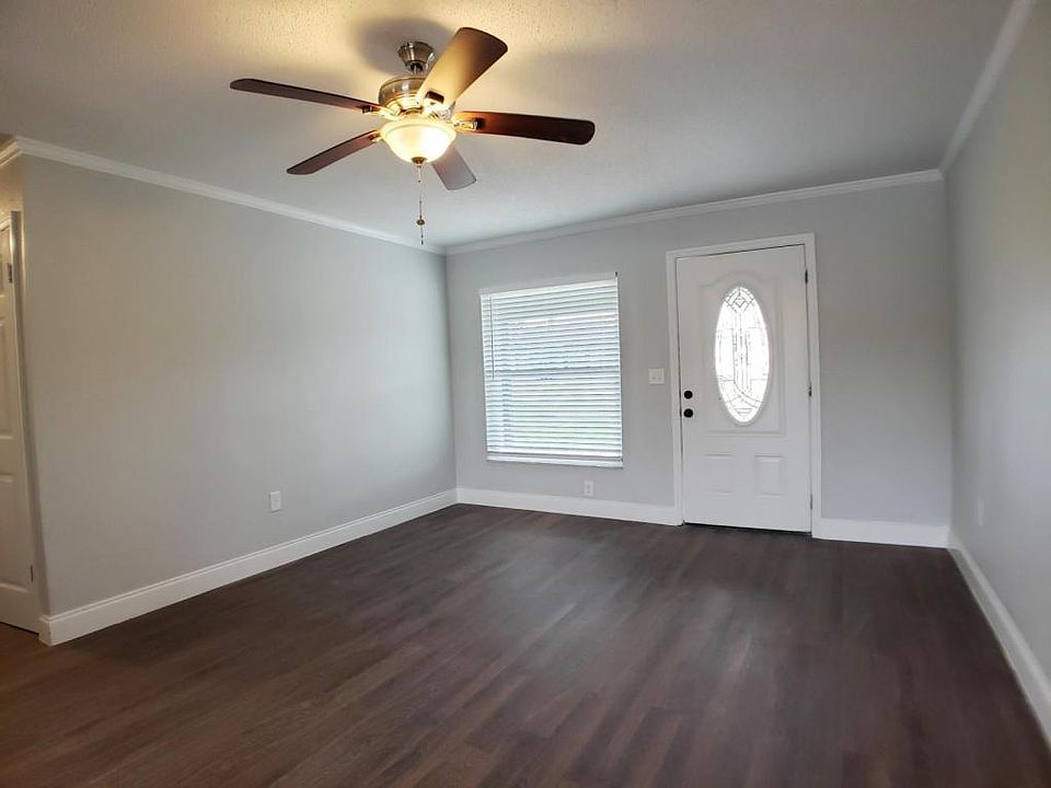 1st image of 5015 Glasgow Ave