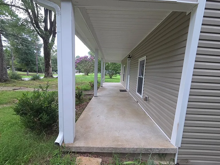 Side view from the driveway of Front porch