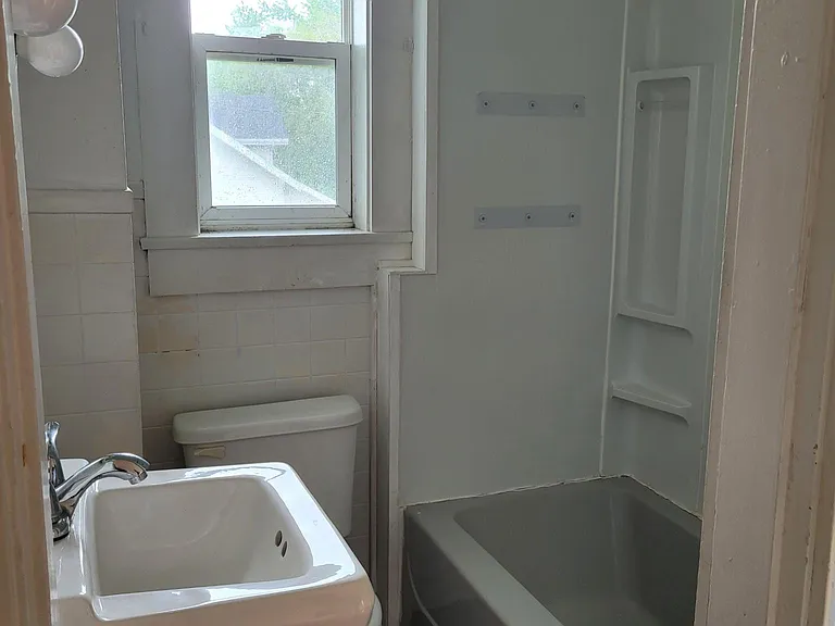 339 N Jefferson St #3 — Photo 5
