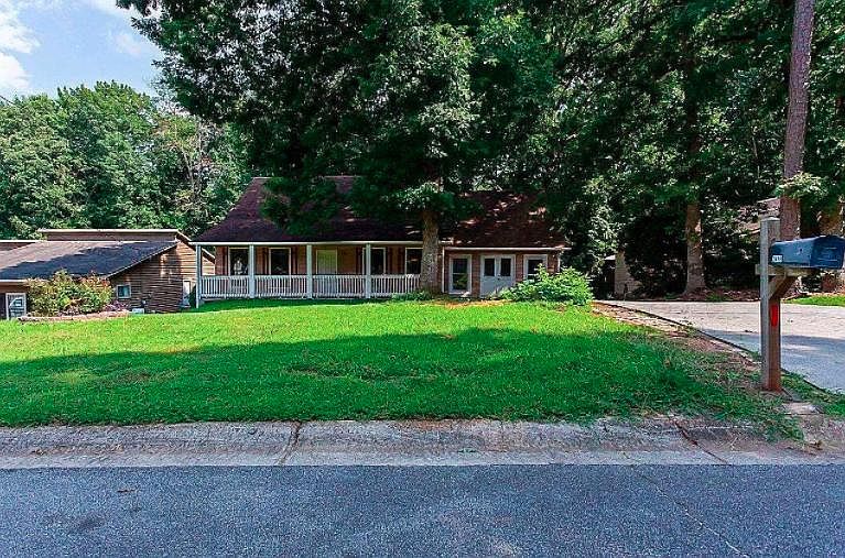 1st image of 2438 Sweet Shrub Cir
