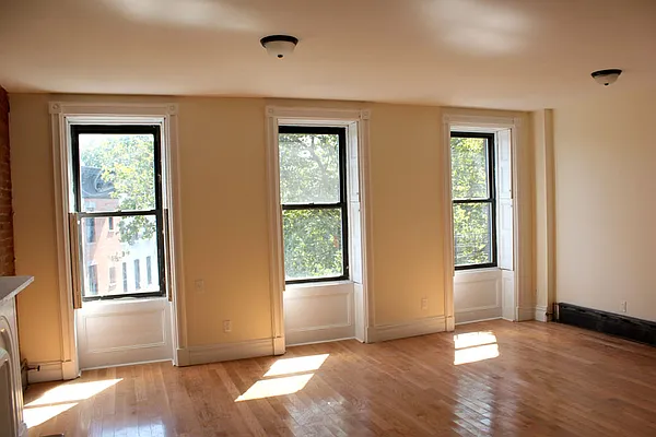 Rented by Century 21 Milestone Realty | media 20