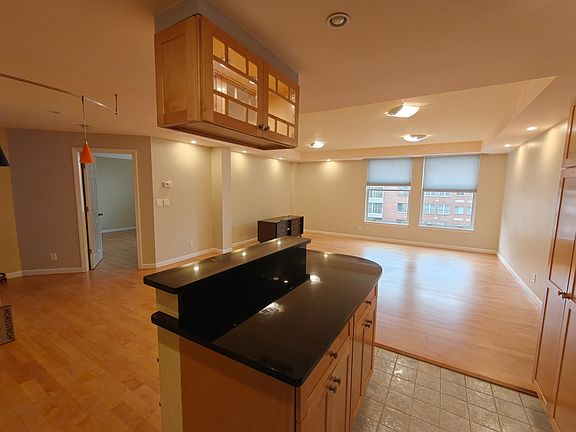 3rd image of 25 Marion St APT 44