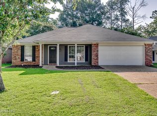 154 Chestnut Dr, Brandon, MS 39047
