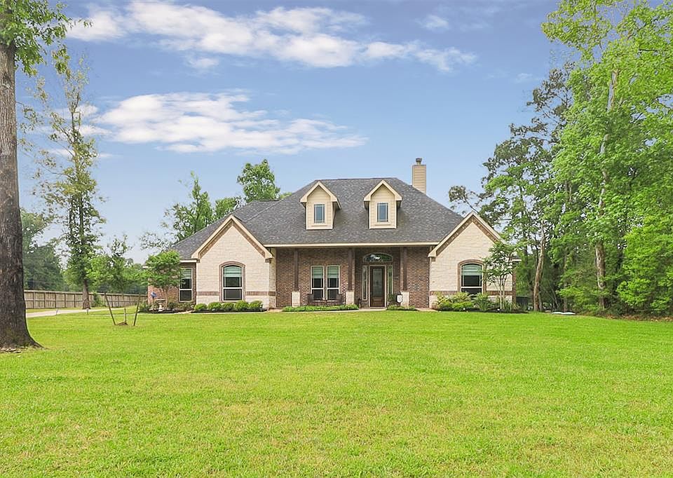 1st image of 214 Kingcourt Way