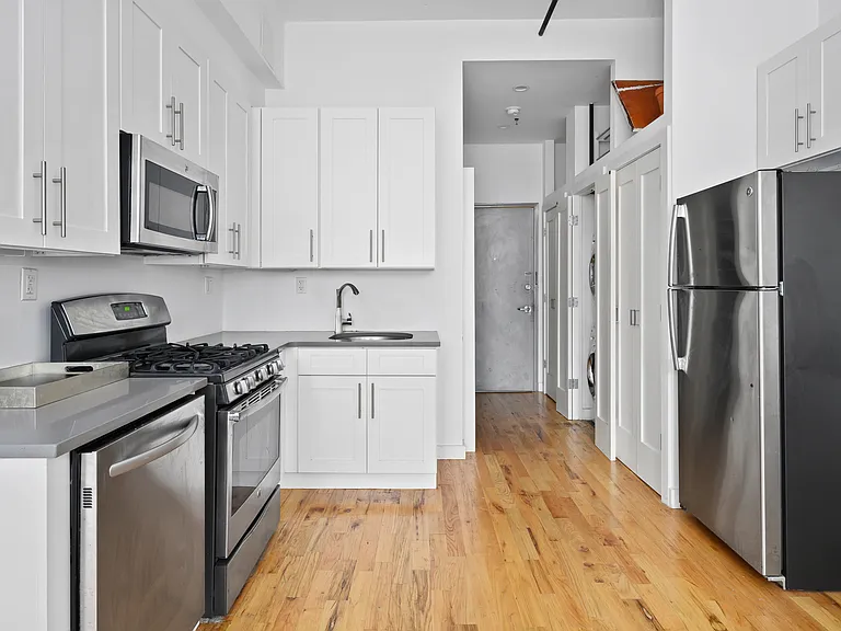 215 Pacific St #3A — Photo 5