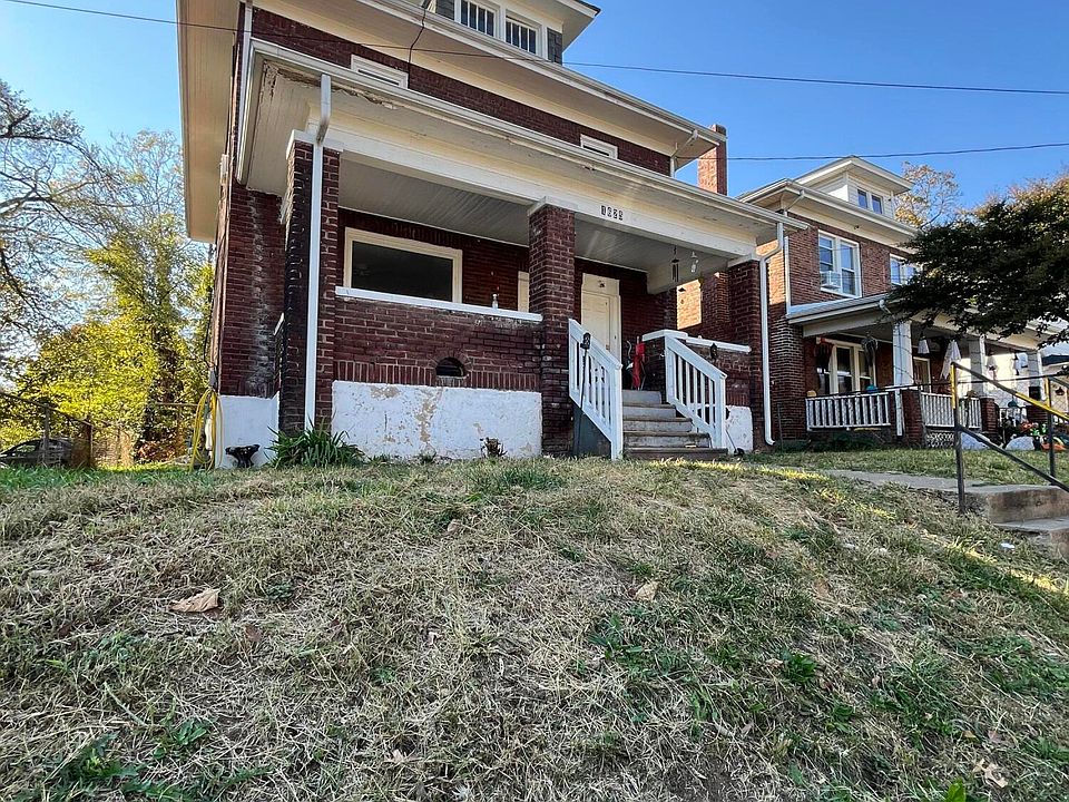 2nd image of 1625 7th St SE