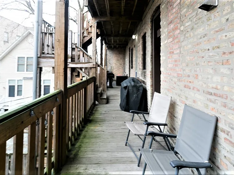 1758 W Montrose Ave #1 — Photo 18