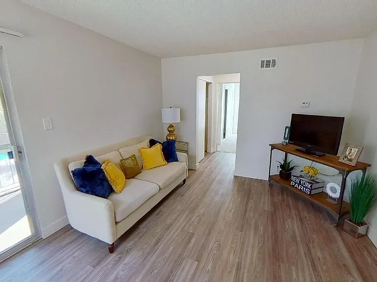Living Area Living Area
