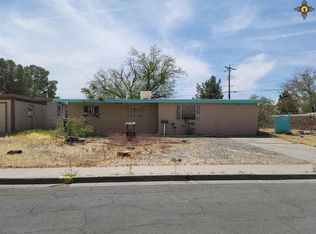 2105 Bellamah Dr, Las Cruces, NM 88001