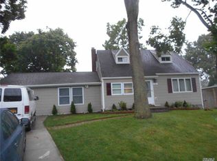 56 Satinwood St, Central Islip, NY 11722