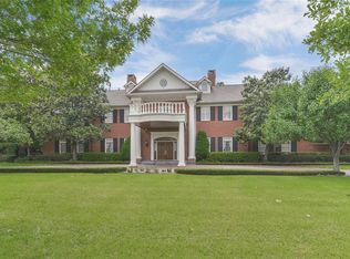 1 Derham Parc St, Piney Point Village, TX 77024
