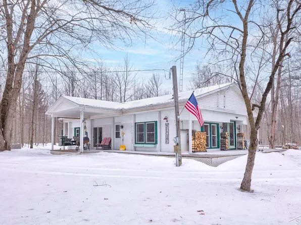 6786 Keystone Rd, Turner, MI 48765