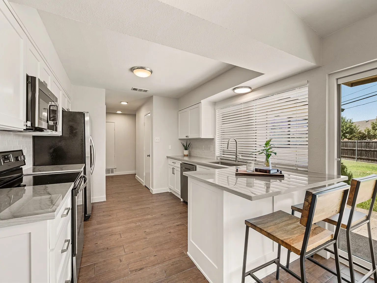3 bed, 1668 sqft, $2,875 — Photo 1