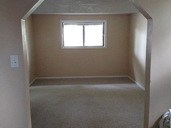 4th image of 2305 Scarborough Dr