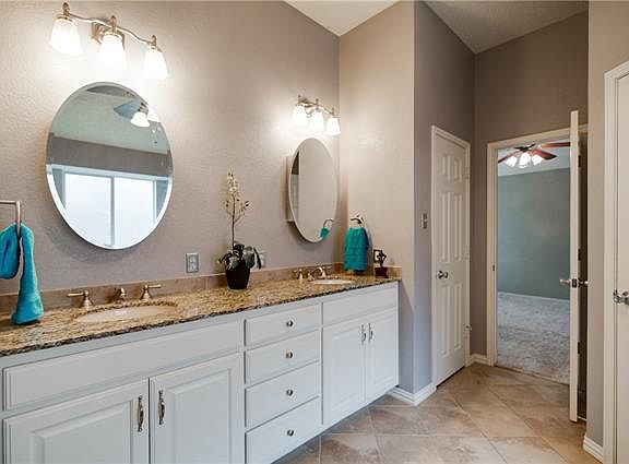 4th image of 7003 Hawaii Ln