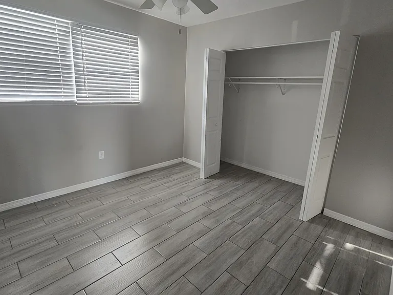 4952 Vincennes St #4 — Photo 5