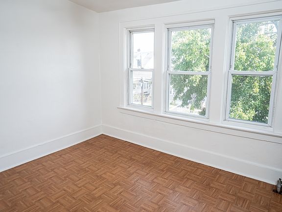 5th image of 430 Roseville Ave Floor 3
