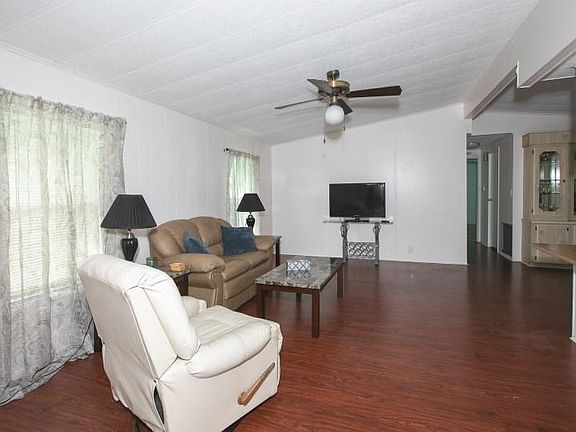 4th image of 502 Royal Tern Dr