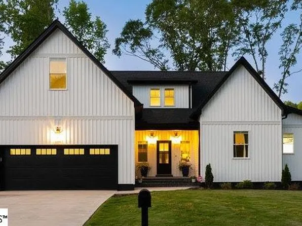 179 Eastbrook Dr, Woodruff, SC 29388