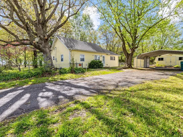 433 Old Aurora Road, Verona, MO 65769