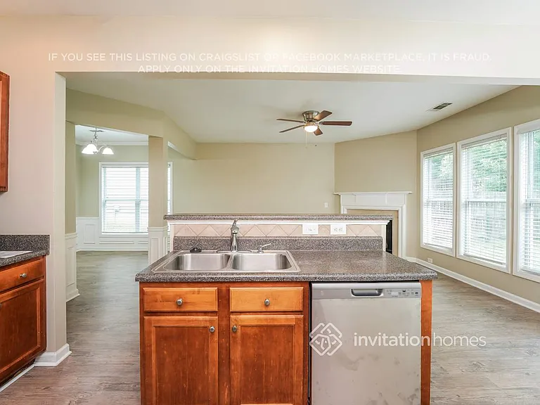 2982 Briaroak Dr — Photo 9