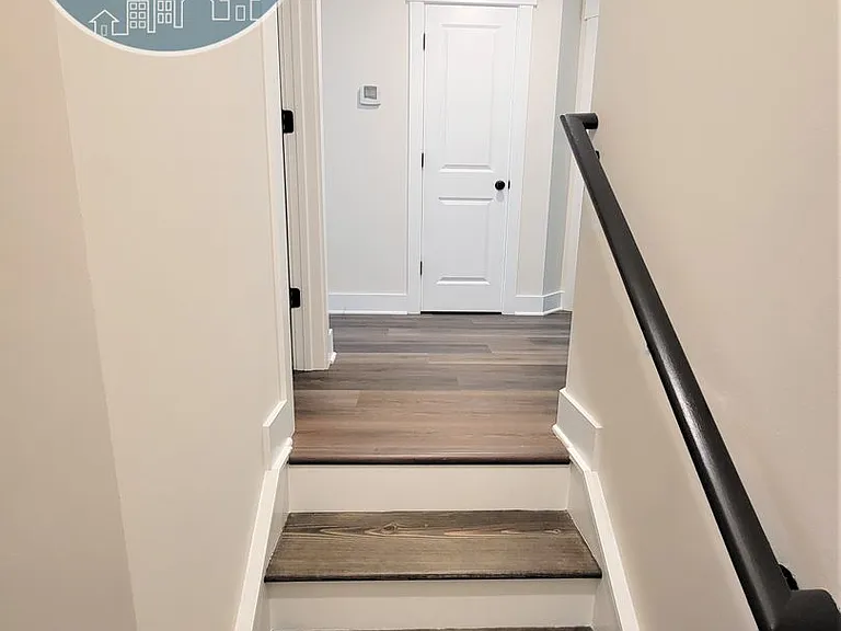 291 Stratford Ln — Photo 48