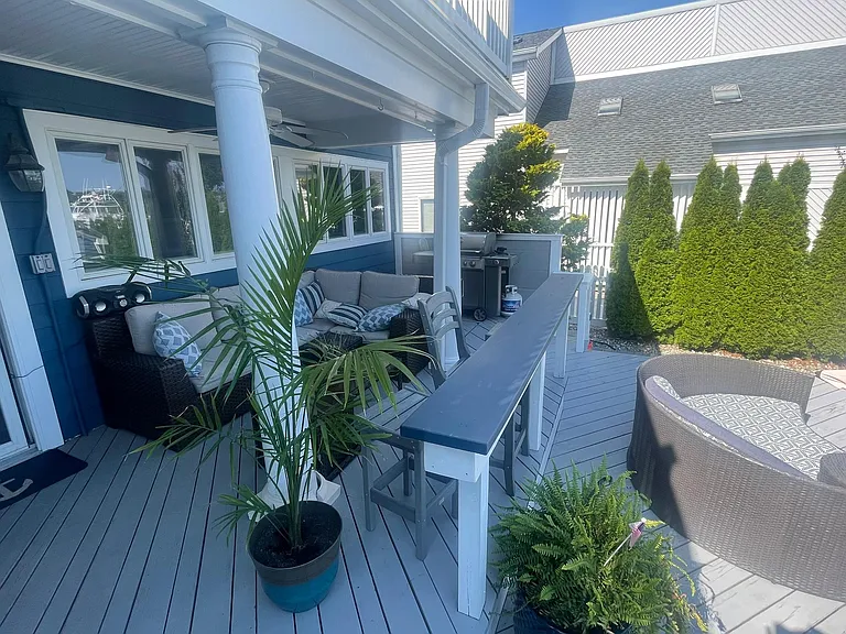 652 Princeton Ave — Photo 19