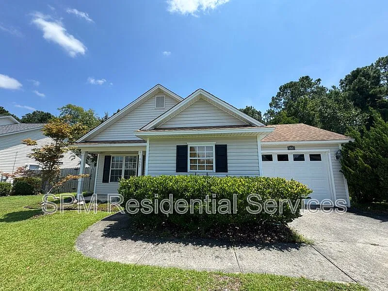 8667 Orchard Loop Rd NE