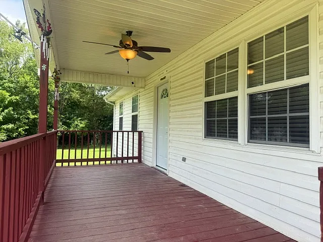 113 Lackey Ln — Photo 4