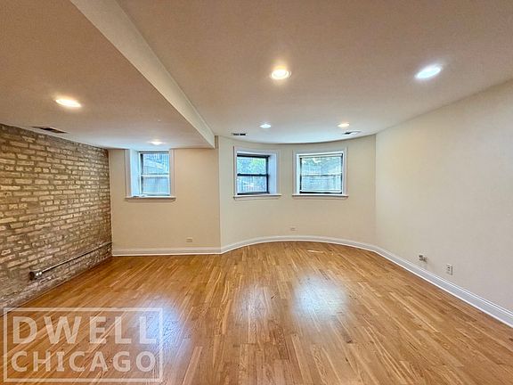 3rd image of 2842 N Albany Ave #3824-G