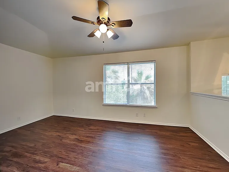 6702 Sandy Point Dr — Photo 10