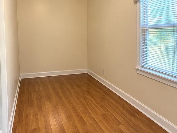 4th image of 45 Myrtle Avenue