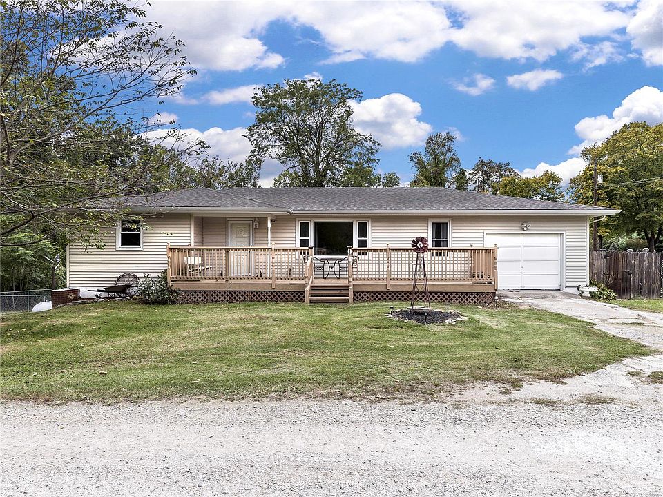 1st image of 1 Springer Woods Ln