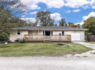 1 Springer Woods Ln, Edwardsville, IL 62025