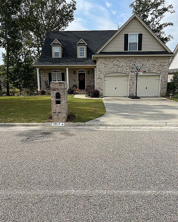 $411,500 4bd|3 1/2ba