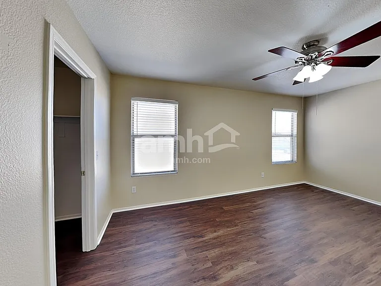 2464 E Westchester Dr — Photo 19