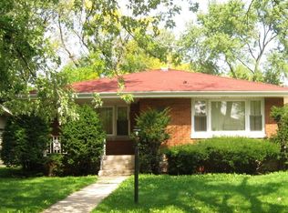 3252 S Manor Dr, Lansing, IL
