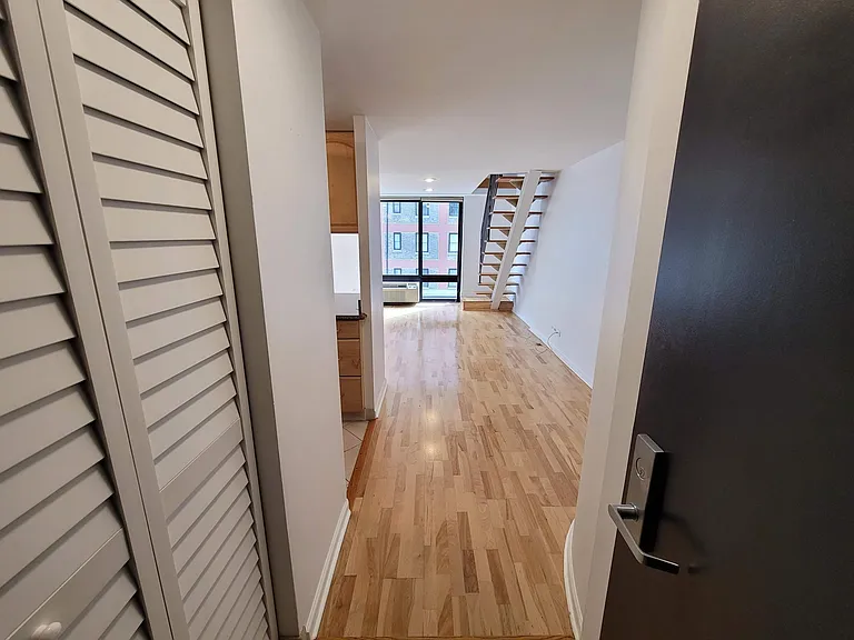 1221 N Dearborn St #807 — Photo 6