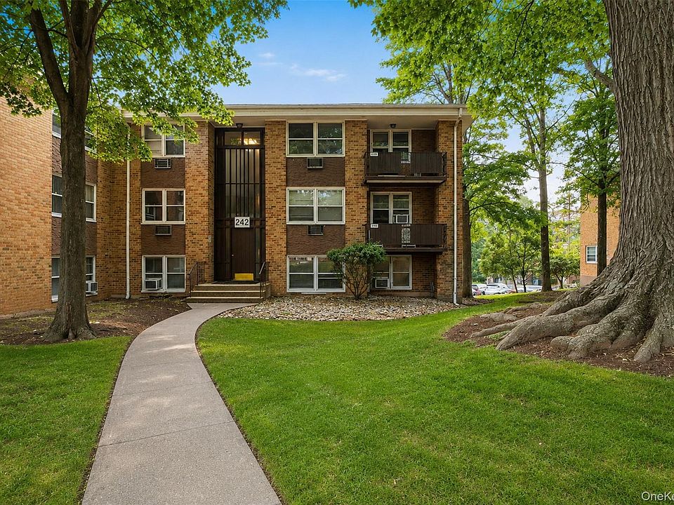 1st image of 242 Kearsing Parkway #A