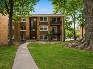 242 Kearsing Pkwy APT A, Monsey, NY 10952