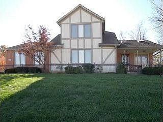 1st image of 101 W 108th Ct
