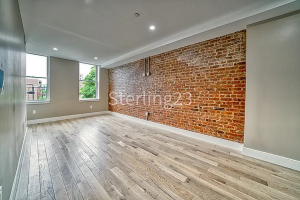 Rented by Sterling Realty Solution Inc | media 48
