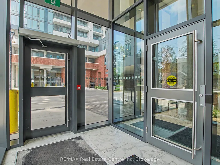 15 Wellington St S #2214 — Photo 6