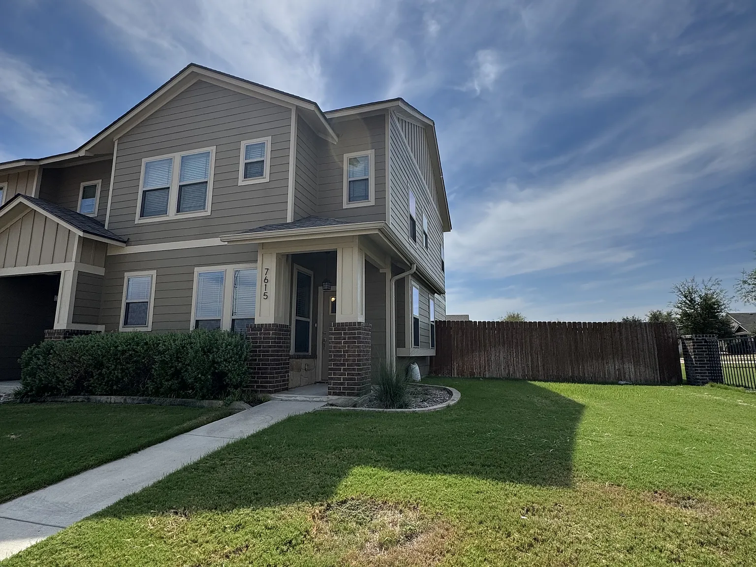 7615 Stonehollow Dr — Photo 1
