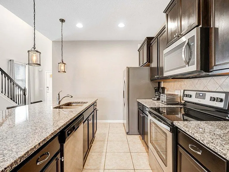 8901 Rhodes St — Photo 9
